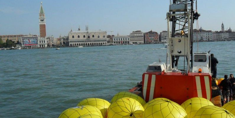 Installation and maintenance of buoys and maritime signaling